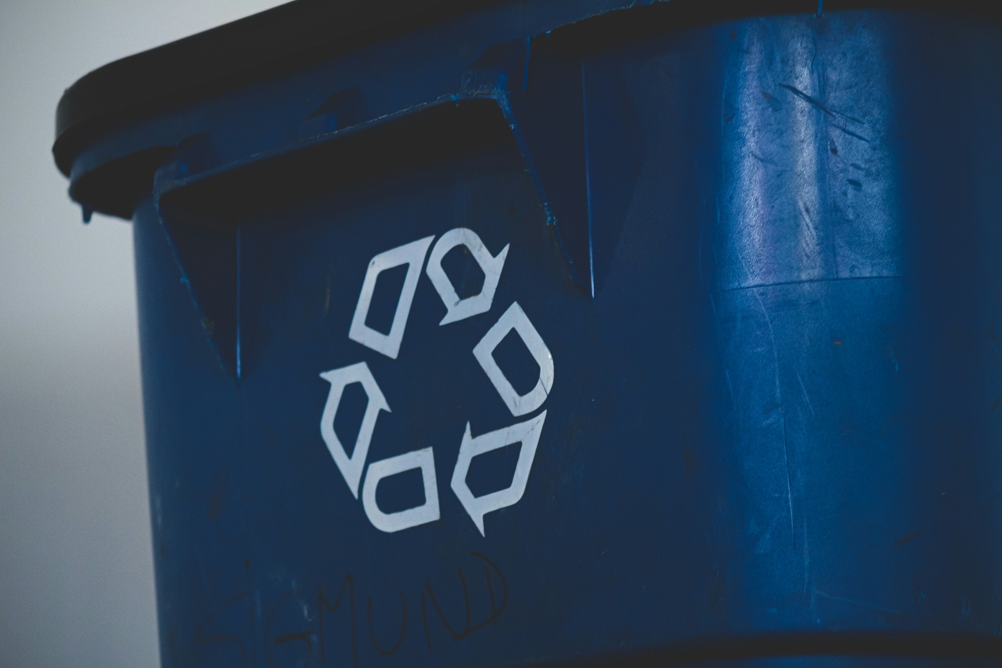 E-Waste Recycling Guide: Devices, Data, Metals and Responsible Processing